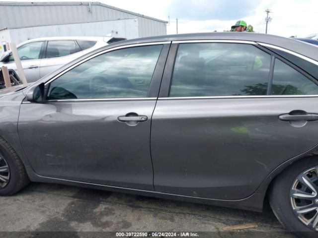 4T1BF1FK8HU781002 Toyota CAMRY LE