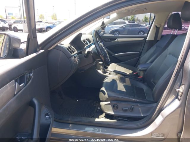 1VWAT7A35EC094408 Volkswagen Passat 1.8t Wolfsburg Edition