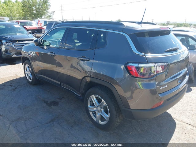 3C4NJDBN6RT604557 Jeep Compass Latitude 4x4