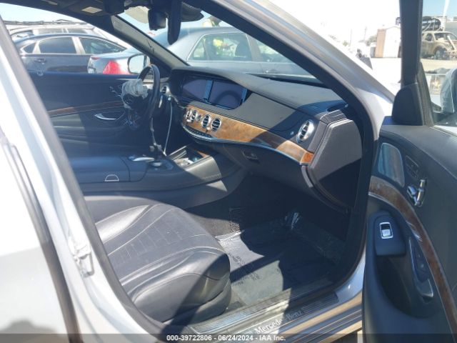 WDDUG8CB6FA189738 Mercedes-Benz S 550