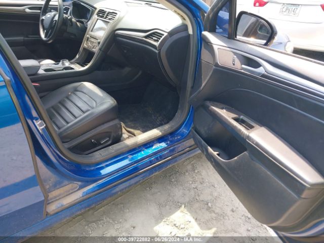 3FA6P0HD3HR228069 Ford FUSION SE