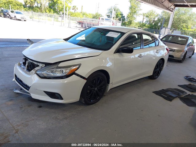 Nissan Altima 2.5 Sr 2018 1N4AL3AP2JC480055 Image 2