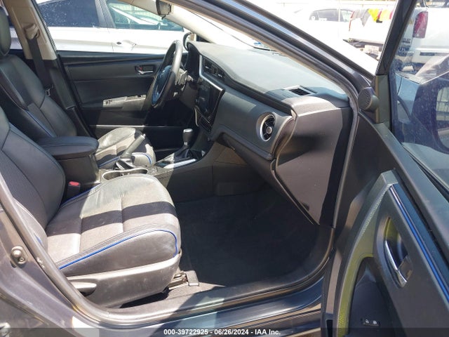Toyota COROLLA SE 2019 5YFBURHE9KP875944 Image 5