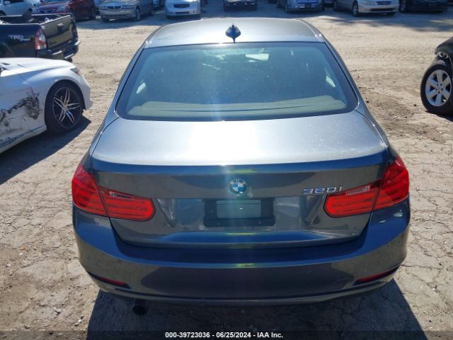 WBA3B1G5XFNT06971 BMW 320i