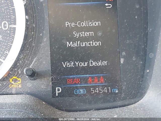5YFEPMAE4MP226184 Toyota COROLLA LE