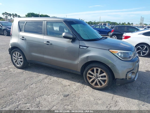 KIA SOUL + 2019 KNDJP3A53K7660300 Image 12