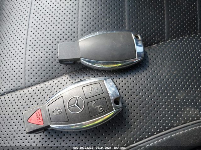 WDDUG8FB0FA100998 Mercedes-Benz S 550 4matic