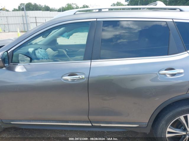 5N1AT2MT2HC818542 Nissan Rogue Sl