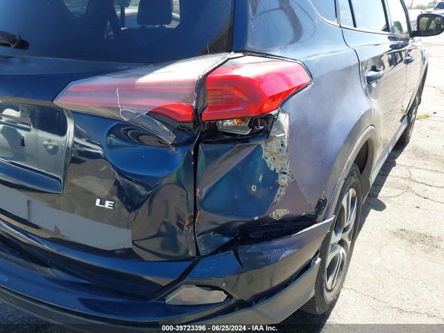 Toyota RAV4 LE 2018 JTMZFREV3JJ198423 Image 18