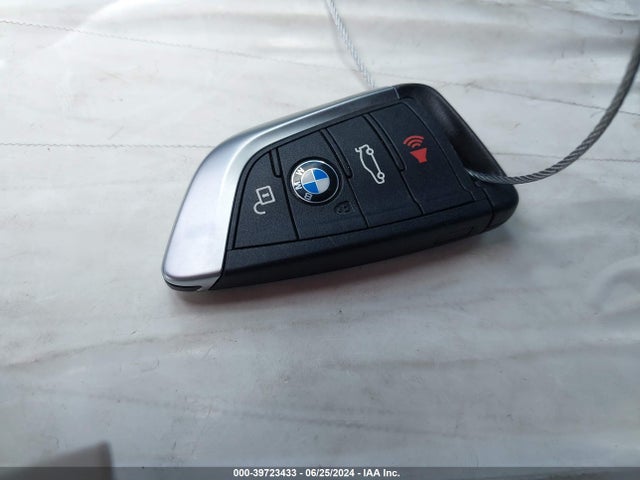 WBXHU7C32HP925102 BMW X1 Sdrive28i