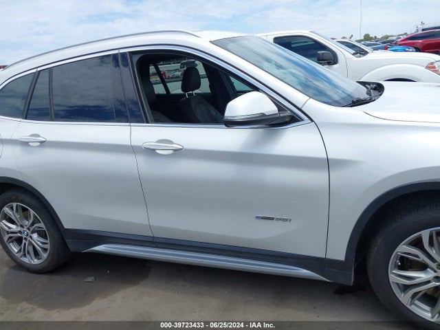 WBXHU7C32HP925102 BMW X1 Sdrive28i