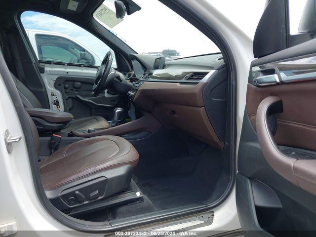 WBXHU7C32HP925102 BMW X1 Sdrive28i