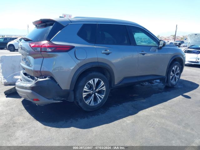 JN8BT3BA2NW043934 Nissan Rogue Sv Fwd