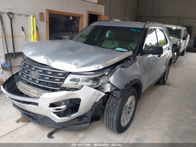 Ford Explorer 2017 1FM5K7BH8HGB16640 Image 2