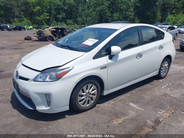 Toyota PRIUS PLUG-IN 2014 JTDKN3DPXE3062692 Image 2