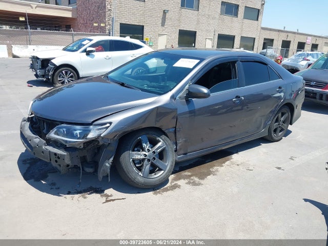 Toyota CAMRY SE 2014 4T1BF1FK7EU823820 Image 2