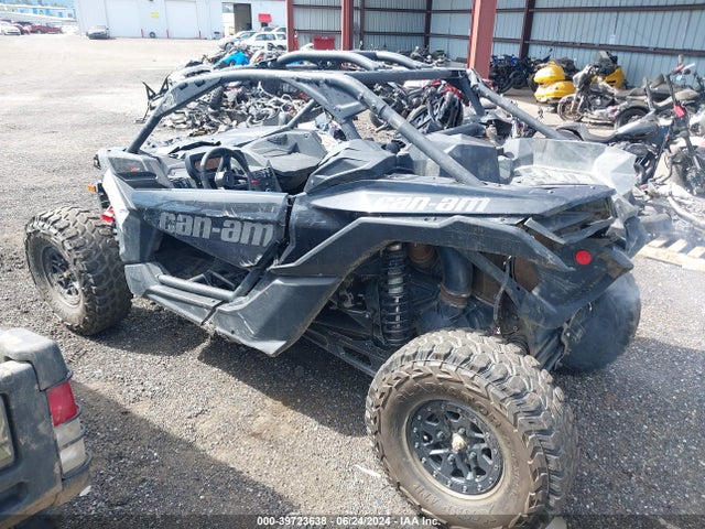 39723638 :رقم المزاد ، 3JBVDAV48NE000633 vin ، 2022 Can-am Maverick X3 X Ds Turbo Rr مزاد بيع