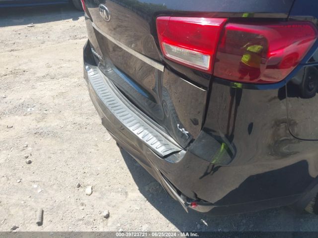 KNDMB5C15G6179771 KIA SEDONA LX
