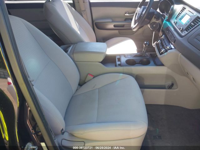 KNDMB5C15G6179771 KIA SEDONA LX