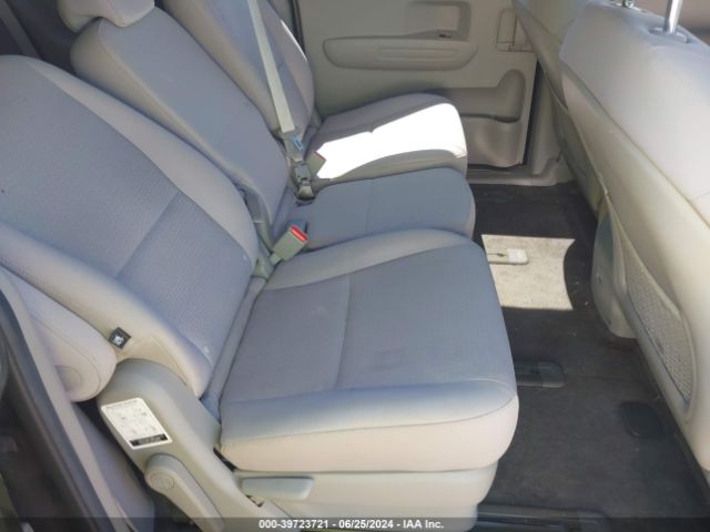 KNDMB5C15G6179771 KIA SEDONA LX