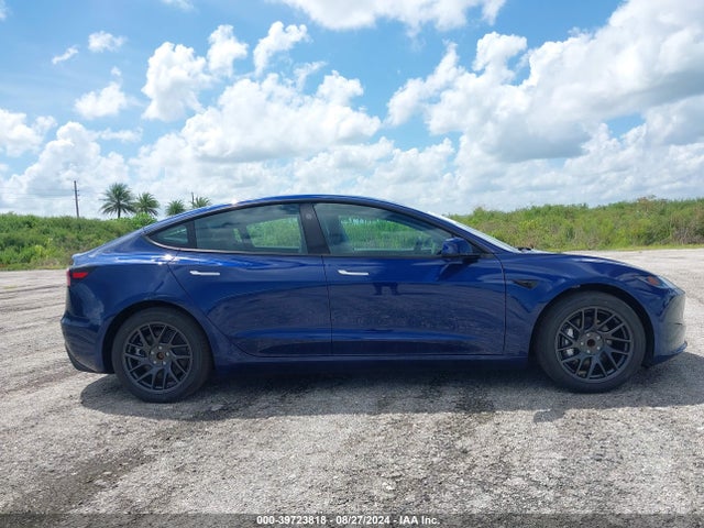 2024 Tesla Model 3 Rear-wheel Drive მანქანა იყიდება აუქციონზე, vin: 5YJ3E1EA0RF755153, აუქციონის ნომერი: 39723818