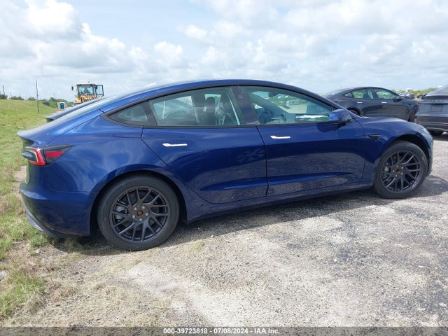 2024 Tesla Model 3 Rear-wheel Drive მანქანა იყიდება აუქციონზე, vin: 5YJ3E1EA0RF755153, აუქციონის ნომერი: 39723818