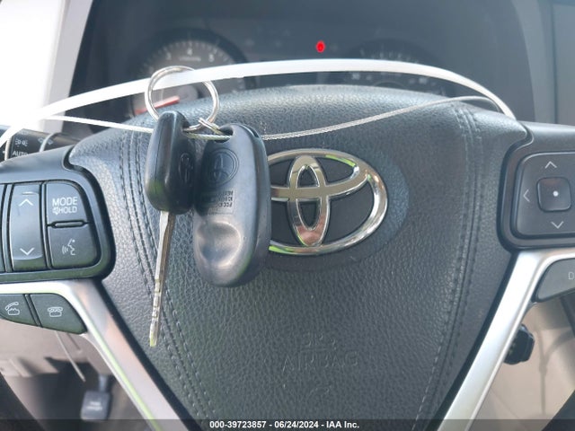 Toyota Sienna Le 8 Passenger 2015 5TDKK3DC9FS539974 Image 11
