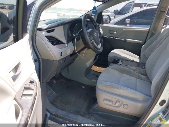 Toyota Sienna Le 8 Passenger 2015 5TDKK3DC9FS539974 Image 5
