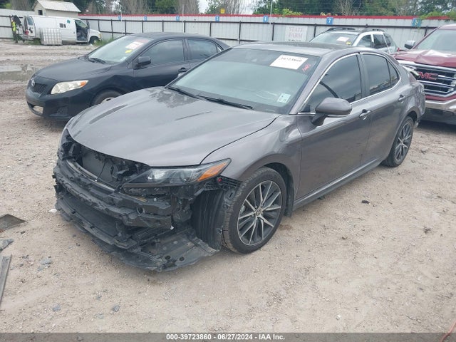 Toyota CAMRY SE 2022 4T1G11AK8NU645900 Image 2