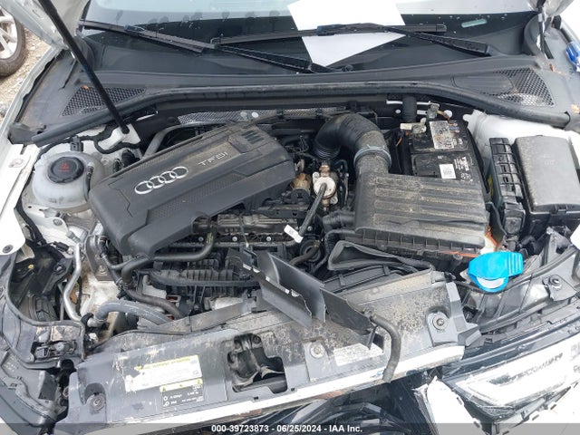 WAUBEGFF5KA099861 Audi A3 45 Premium