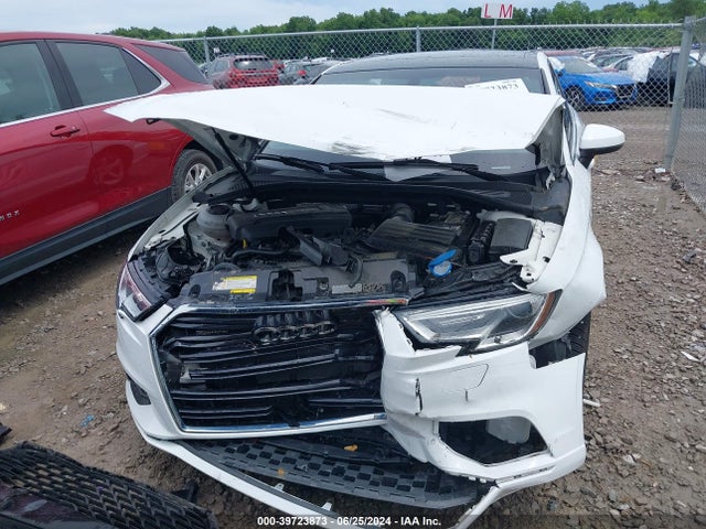WAUBEGFF5KA099861 Audi A3 45 Premium