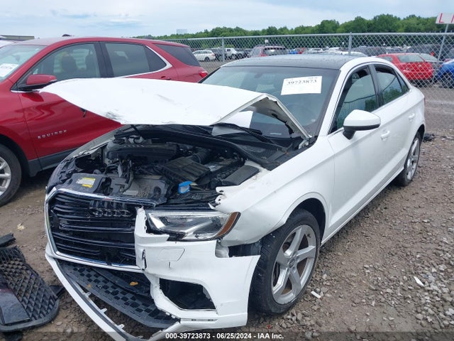 WAUBEGFF5KA099861 Audi A3 45 Premium