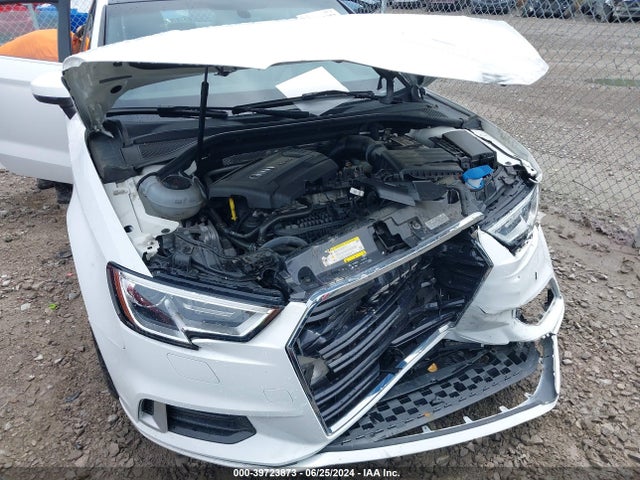 WAUBEGFF5KA099861 Audi A3 45 Premium