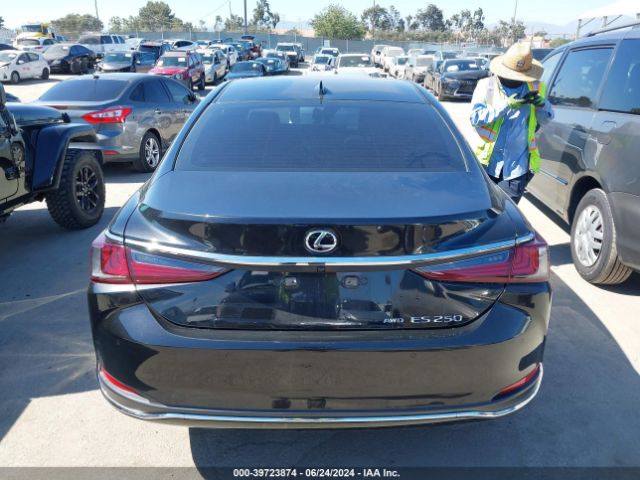 58AD11D17MU007506 Lexus ES 250