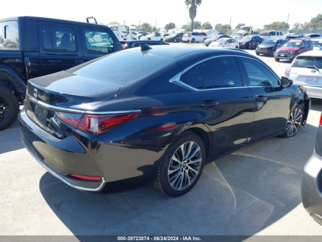 58AD11D17MU007506 Lexus ES 250