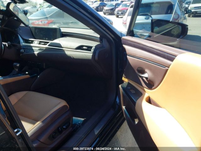 58AD11D17MU007506 Lexus ES 250