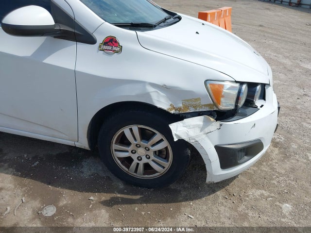 Chevrolet Sonic Lt Auto 2014 1G1JC5SH6E4199799 Image 6