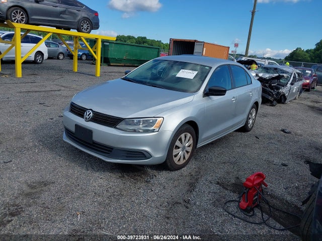 3VW2K7AJ1EM225905 Volkswagen Jetta 2.0l S