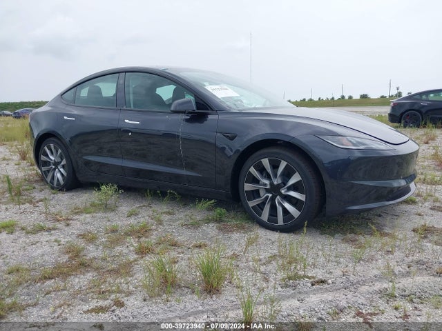 2024 TESLA MODEL 3 5YJ3E1EA2RF752402 Photo 0