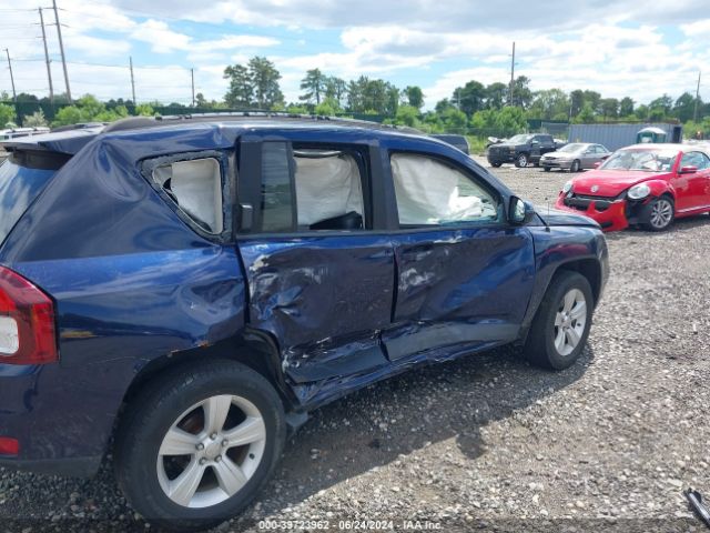 1C4NJDEB5GD776230 Jeep Compass Latitude