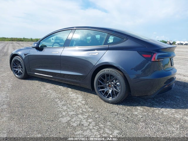 2024 TESLA MODEL 3 5YJ3E1EA3RF749704 Photo 2