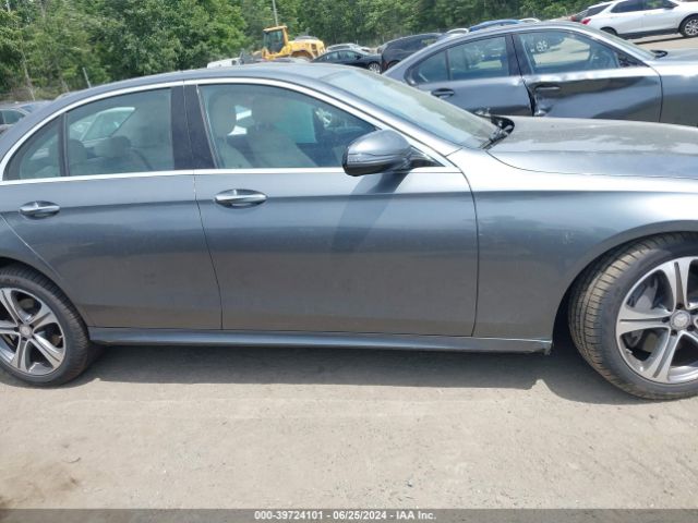 WDDZF4JB8HA080477 Mercedes-Benz E 300