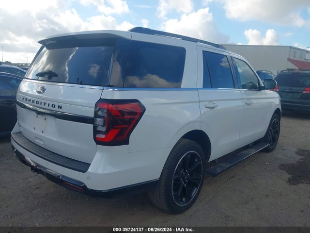 Ford Expedition Limited 2022 1FMJU2AT7NEA63258 Image 4