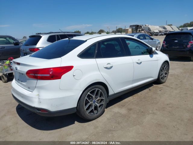 1FADP3H28JL241069 Ford FOCUS SEL
