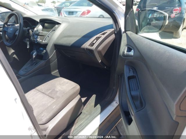 1FADP3H28JL241069 Ford FOCUS SEL