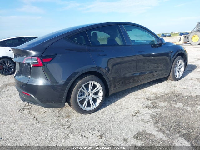 2024 TESLA MODEL Y 7SAYGDED2RF093106 Photo 3