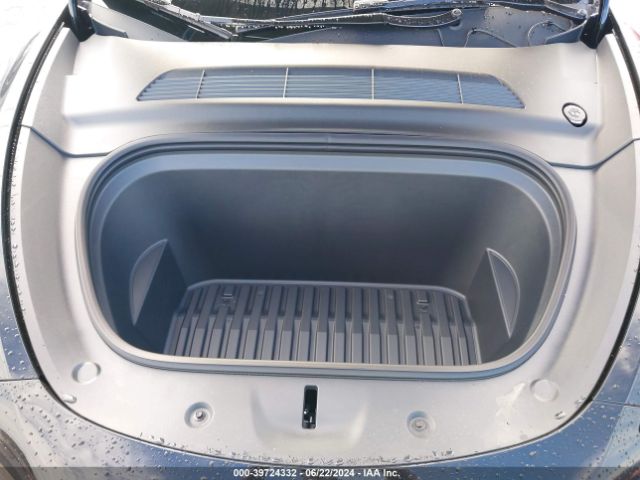 2024 TESLA MODEL Y 7SAYGDED4RF089896 Photo 9