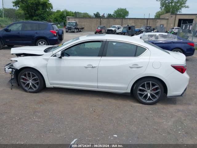 19UDE2F77LA005697 Acura Ilx Premium Package/technology Package