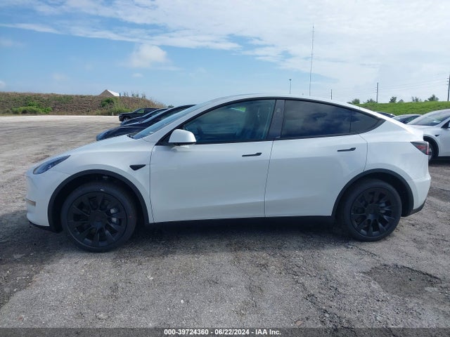 Tesla Model Y Long Range/rwd 2024 7SAYGDED7RF096633 Image 13