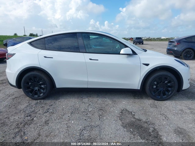 Tesla Model Y Long Range/rwd 2024 7SAYGDED7RF096633 Image 15